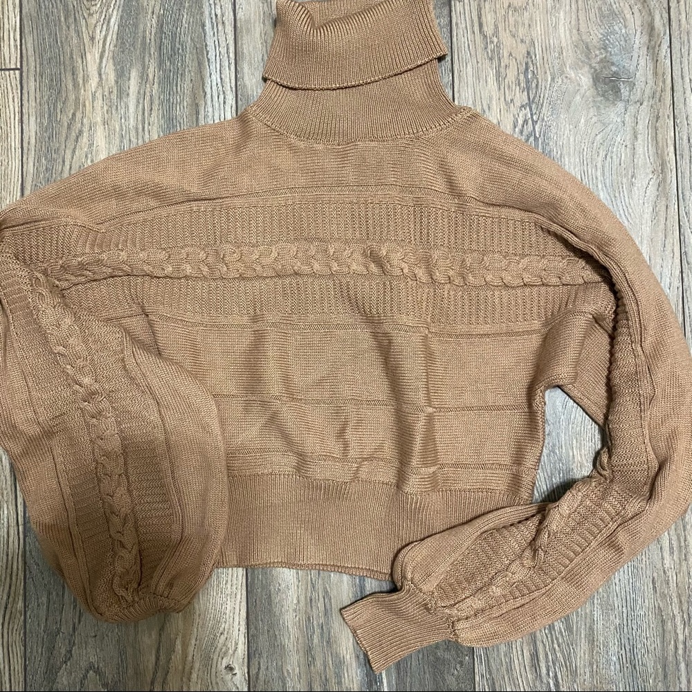 Delaney Childs x Oh la luxe Cropped Sweater